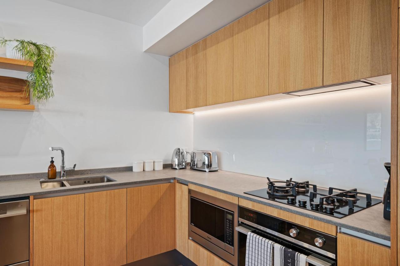Winona Of Wanaka - Luxury Lakefront Apartment Eksteriør bilde